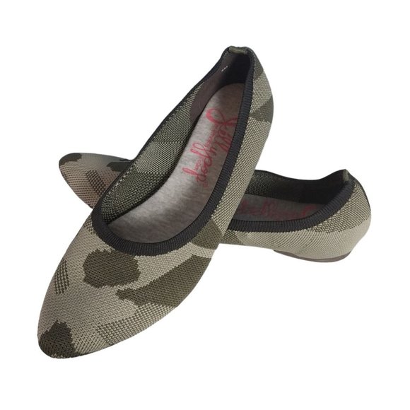 Jellypop Shoes - Jellypop Champs Memory Foam Green Camo Pointed Toe Flats Sz 8